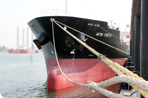 Tokyo - ship exporting bioethanol from Europe